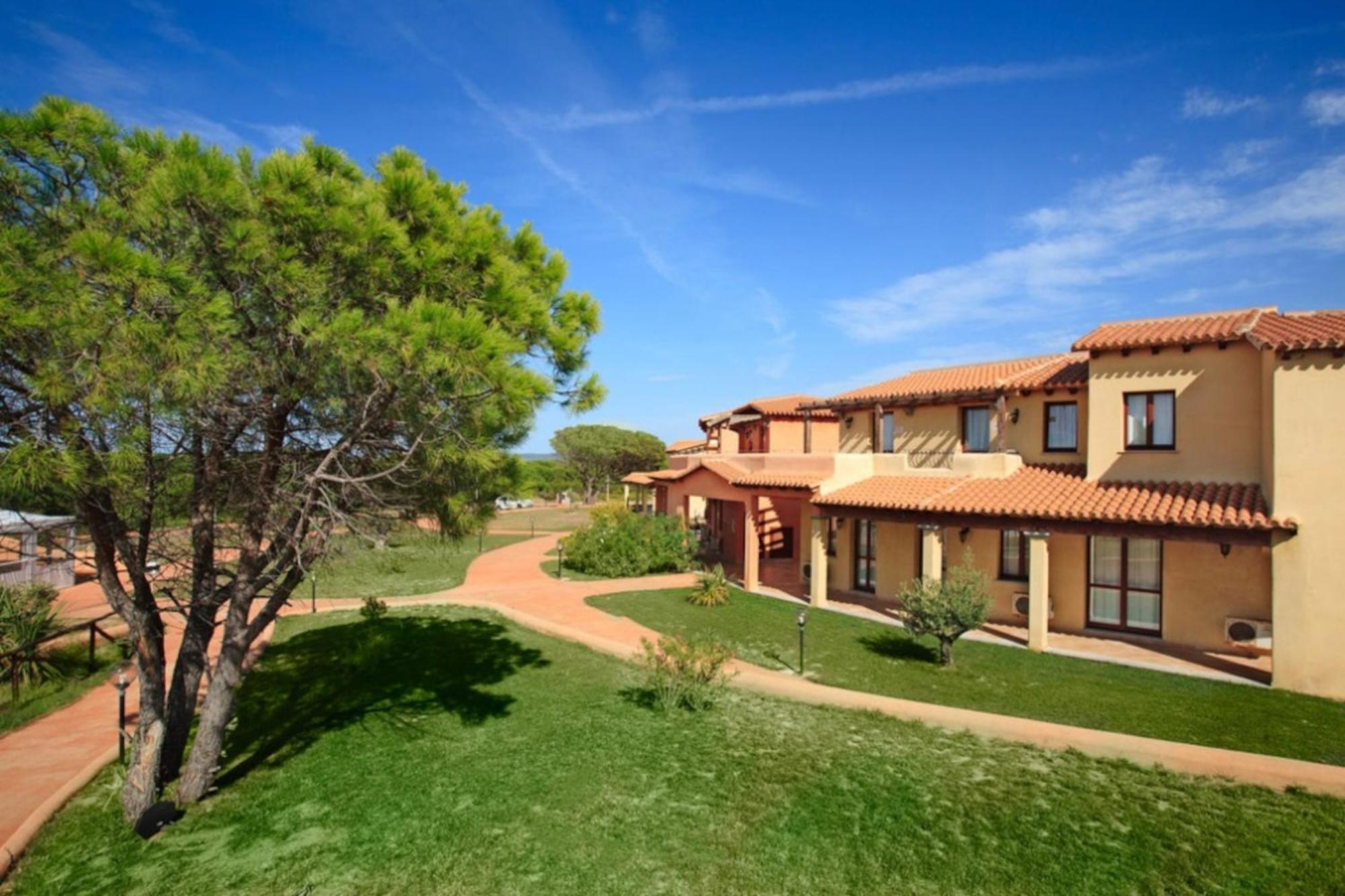 Residence Pierre & Vacances Vignola Mare Ngoại thất bức ảnh